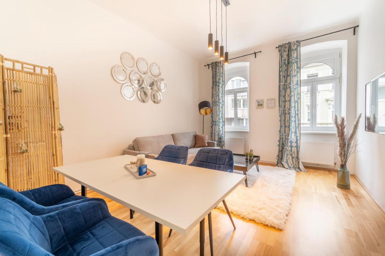 Josef'S Home I Classic Apartment I Uno-City, Vic Wenen Buitenkant foto